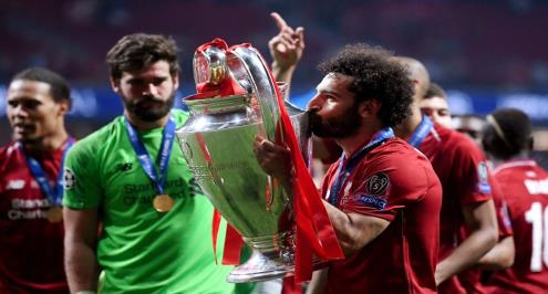 صلاح يكشف.. كيف استعان بـ"صورة" إصابته أمام ريال مدريد للتتويج بدوري الأبطال؟